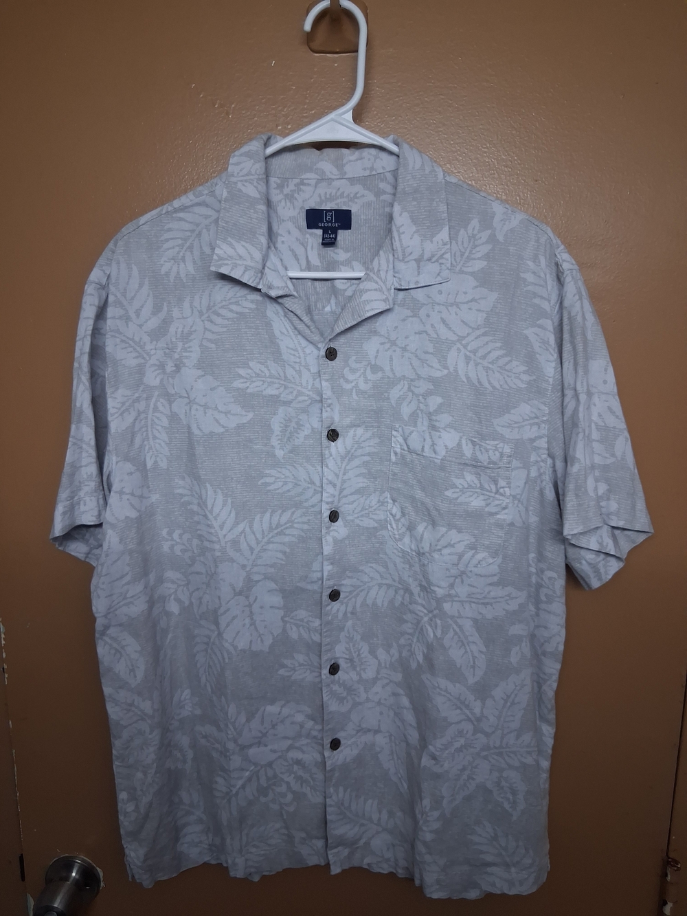 George Large Men's Light Gray Tropical Print Short-Sleeve Button-Up Shirt